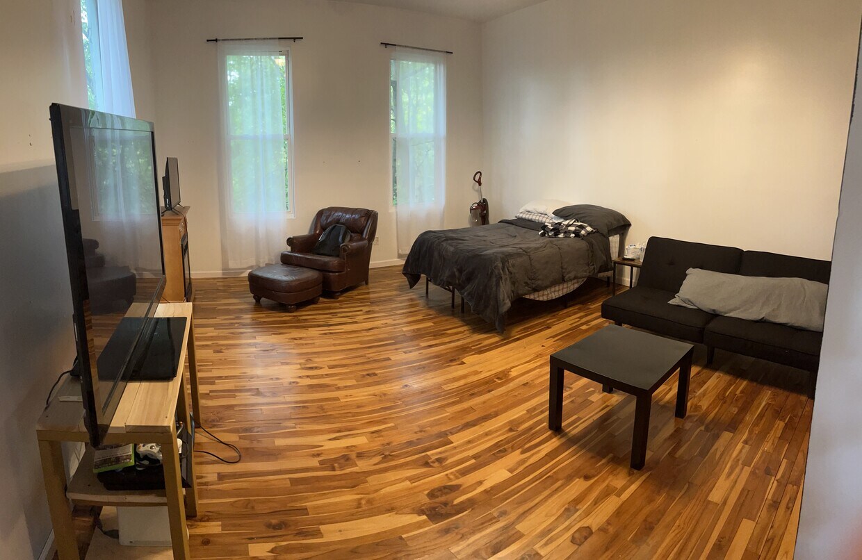 Foto principal - 2177 Sohn St