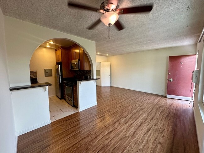 Building Photo - 12737 Matteson Ave
