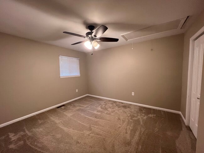 Building Photo - 94 Briarview Cir