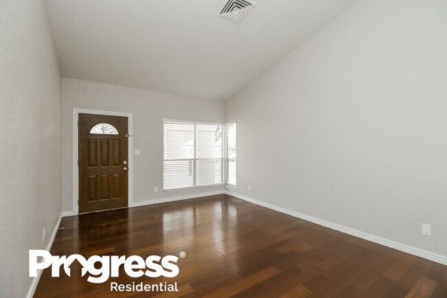 Building Photo - 1223 N Matlock