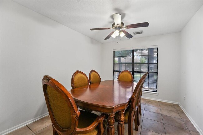 Building Photo - 3719 Sweetgum Hill Ln