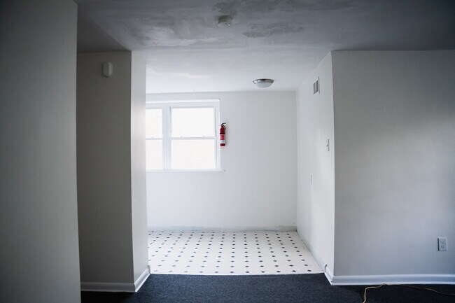 Foto del edificio - 425 W Jefferson St