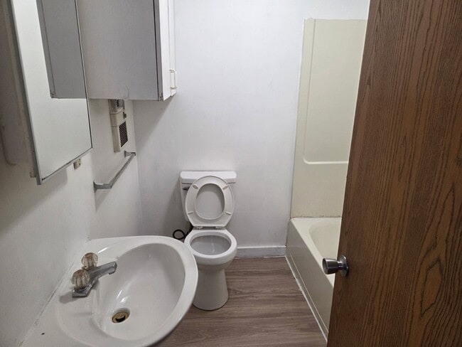 Foto del edificio - 817 N Townsend St