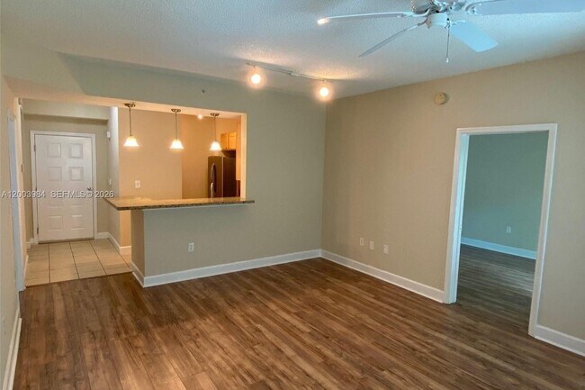 Foto del edificio - 6001 SW 70th St