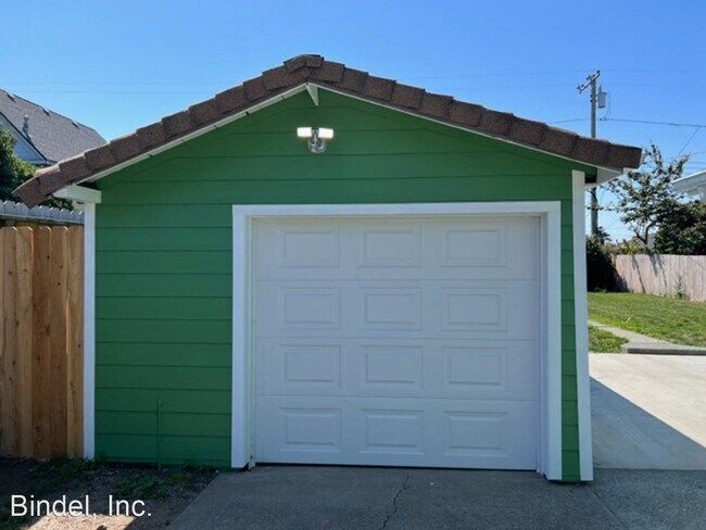 Foto del edificio - 2 br, 1 bath House - 1229 West Ave