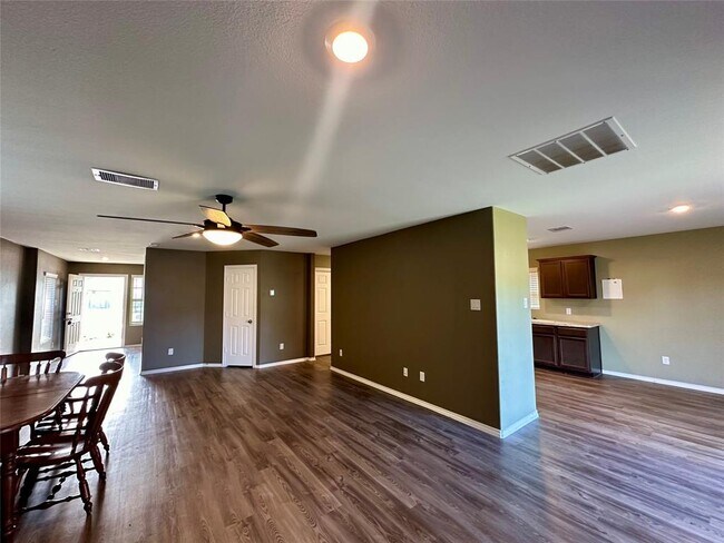 Foto del edificio - 1250 Blue Hazel Ct