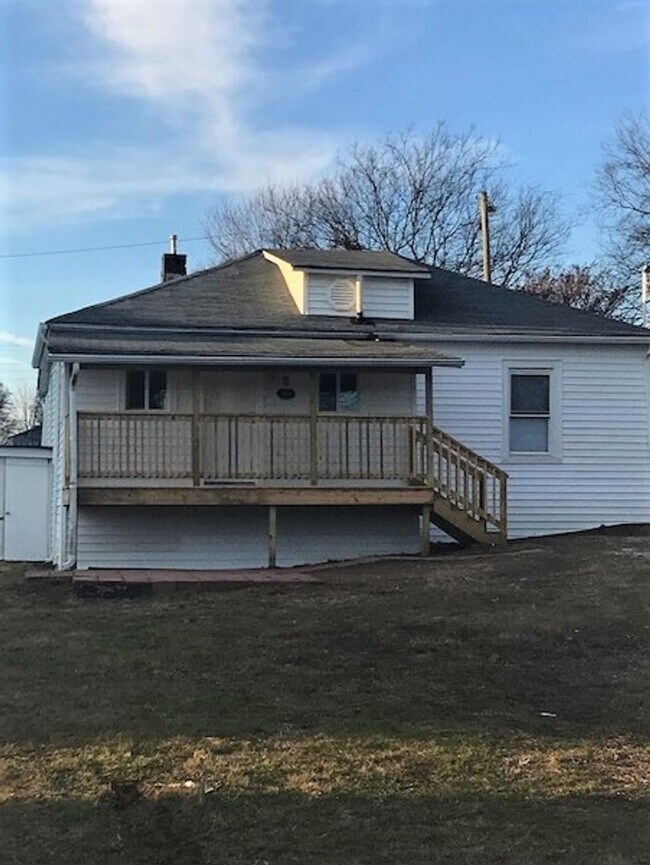 Building Photo - Alcoa City Cottage