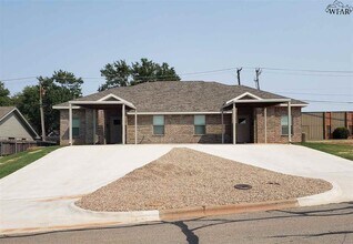 Building Photo - 1506 Hursh Ave