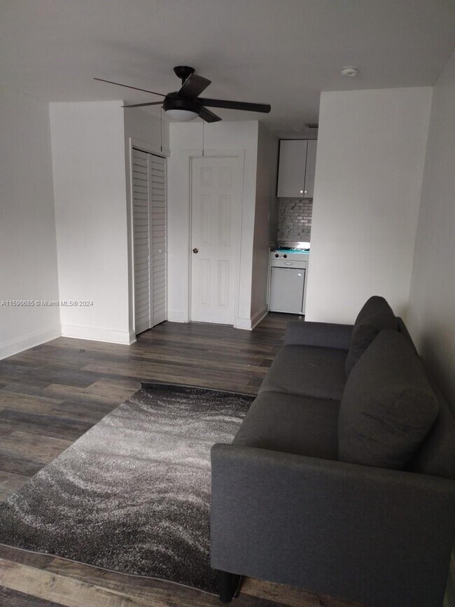 Foto del edificio - 2086 SW 71st Way