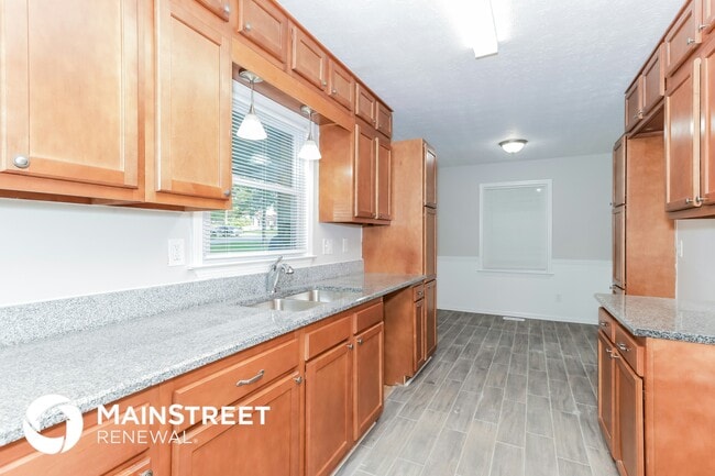 Building Photo - 246 Timber Lake Cir