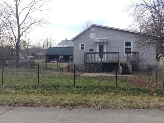 No longer a fence - 307 Garfield Ave