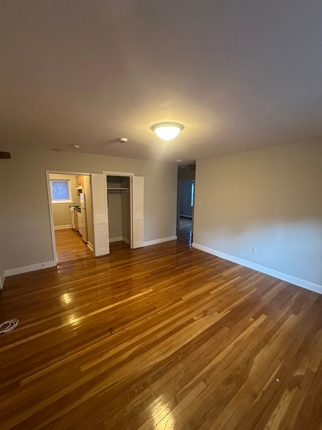 Building Photo - 69 Chiswick Rd