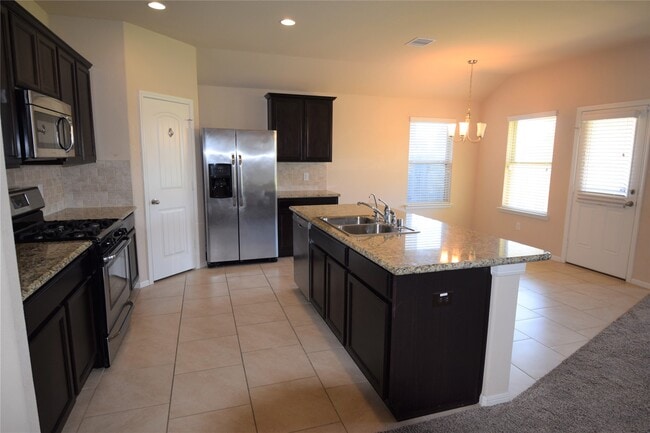 Building Photo - 3042 Village Creek Dr