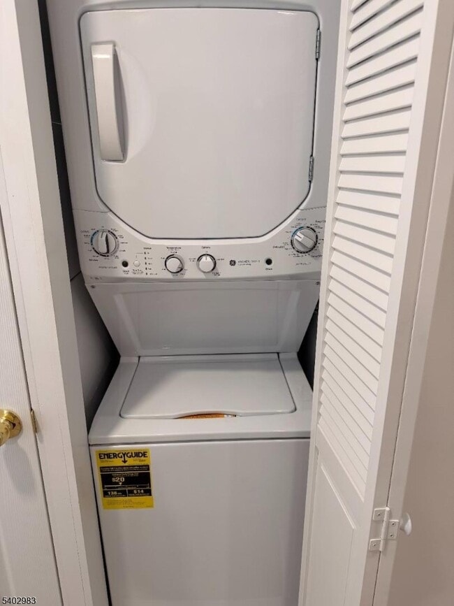 Foto del edificio - 60 James St