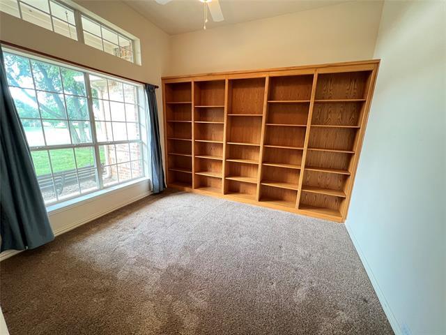 Foto del edificio - 7517 Rodeo Dr