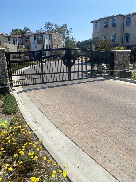 Foto del edificio - 8491 Gabrielino Ct