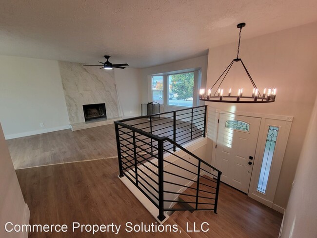 Building Photo - 5 br, 2.5 bath House - 10175 S 4000 W