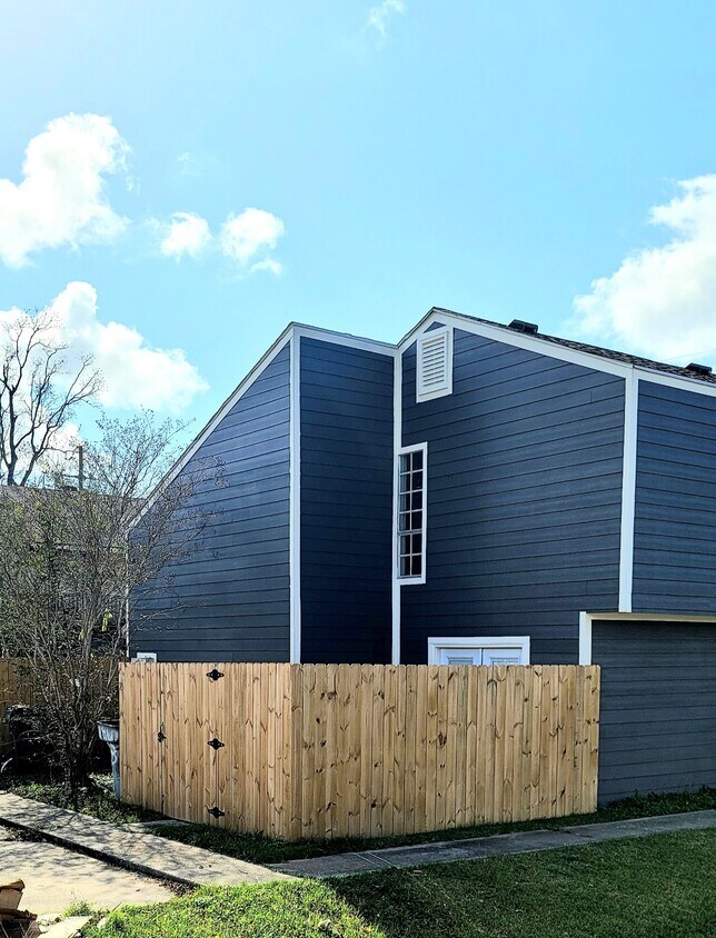 Foto principal - 1859 Fox Run Dr