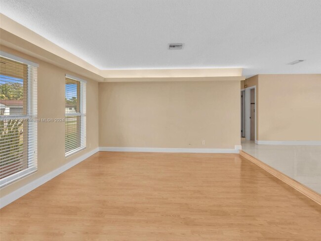 Foto del edificio - 14230 SW 74th Terrace