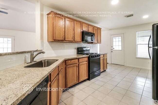 Building Photo - 16127 Kelley Green Ct