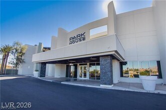 Building Photo - 8925 W Flamingo Rd