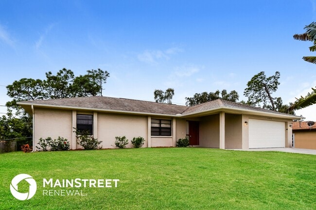 Building Photo - 9076 Pineapple Rd
