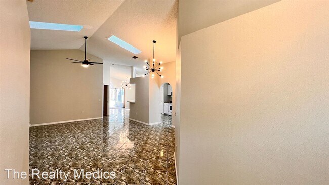 Building Photo - 4 br, 2 bath House - 14405 Lake Price Dr