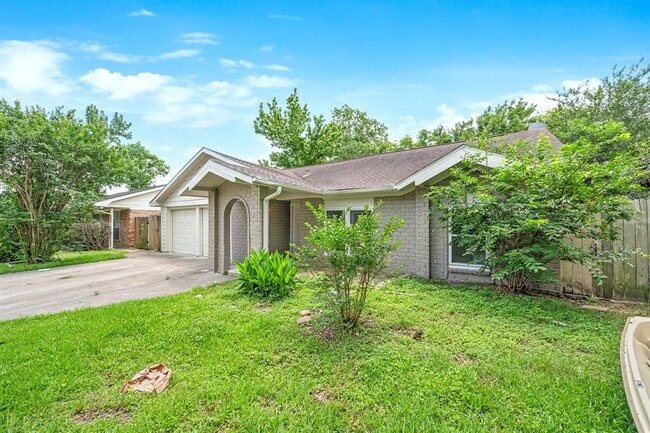 Building Photo - 11307 Langdon Ln