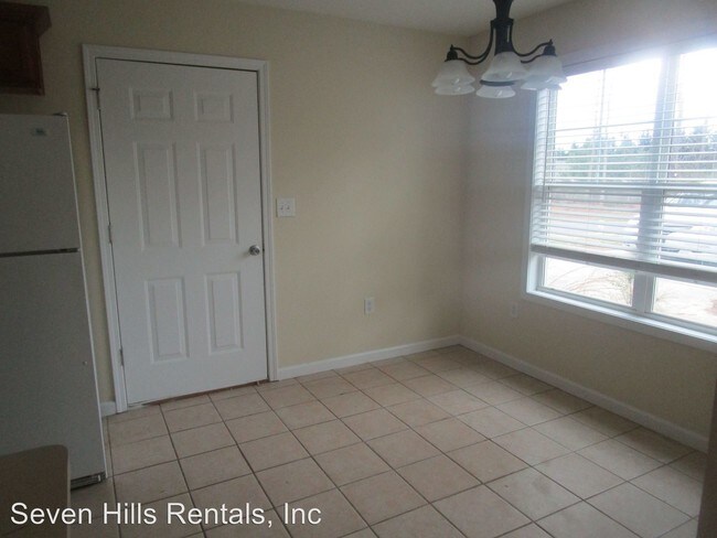 Foto del edificio - 111 Melody Ln NW