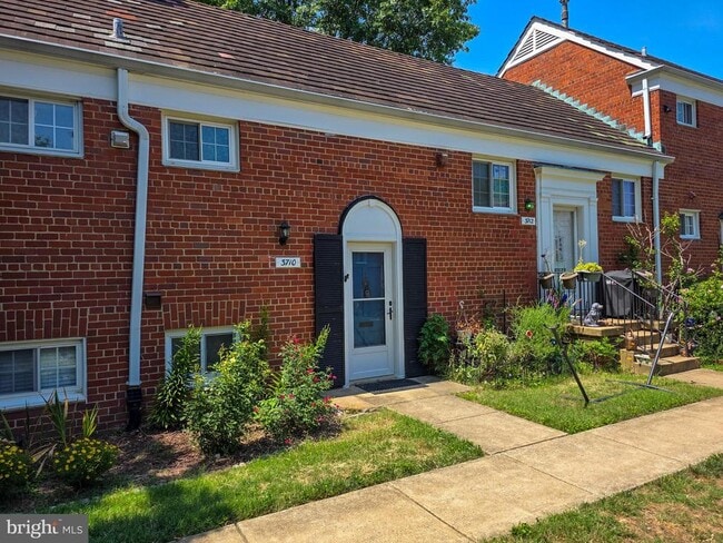Photo - 3710 Gunston Rd (Alexandria, VA) Townhome