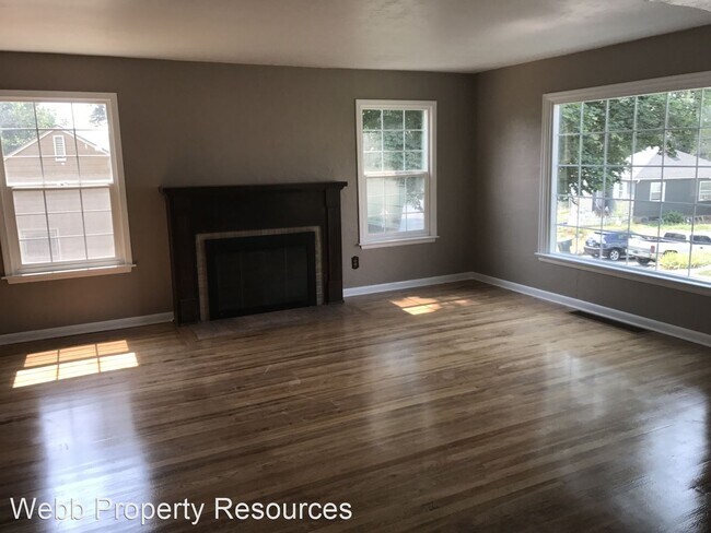 Building Photo - 3 br, 3 bath House - 712 NW 8th St.