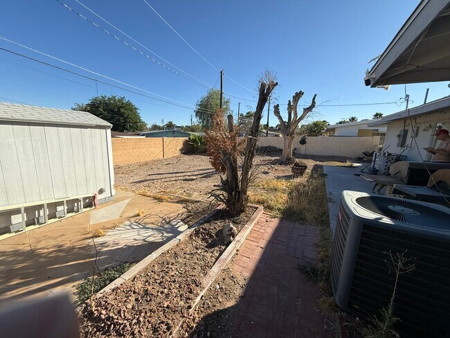 Building Photo - 1332 Pyramid Cir