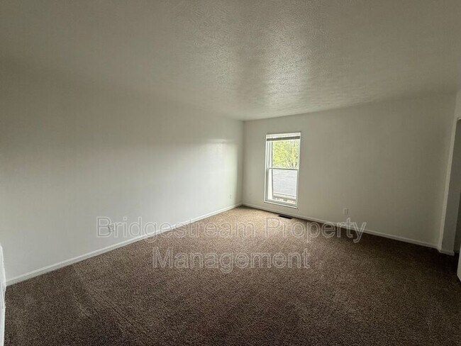 Foto del edificio - 955 Taylorsview Dr