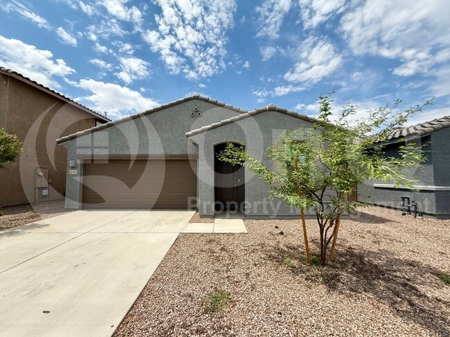 Building Photo - 12543 N Shields Ave