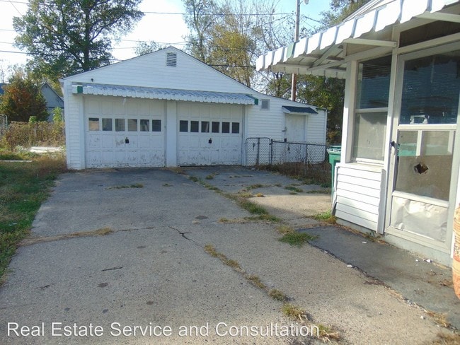 Building Photo - 3 br, 1 bath House - 1833 S. Wirt St.