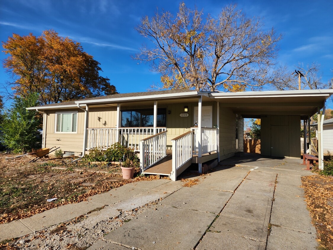 1228 S Wyandot Way, Denver, CO 80223 House Rental in Denver, CO