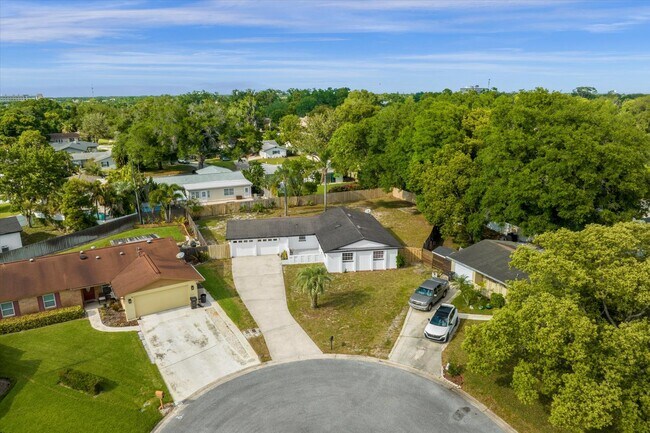 Foto del edificio - 641 Sherwood Dr