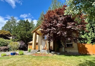 Building Photo - 12726 Plateau Cir NW