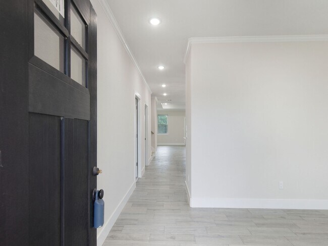 Foto del edificio - 415 County Rd 5102J