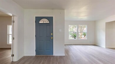 Building Photo - 3806 Cosby St