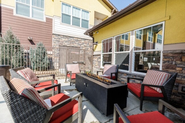 Building Photo - Auburn Brook