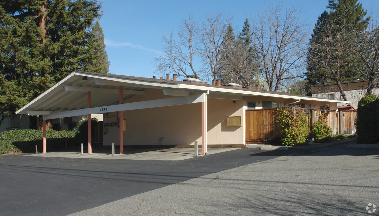 Foto principal - 1938 Montecito Ave