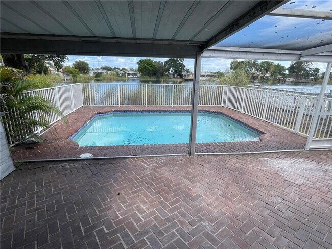 Photo - 5420-5422 SW 25th Ave House