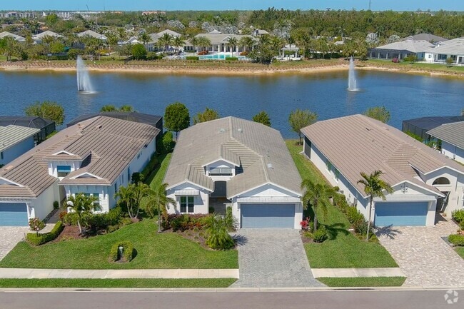 Building Photo - 8897 Redonda Dr