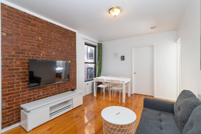 Foto del edificio - 1800 2nd Ave