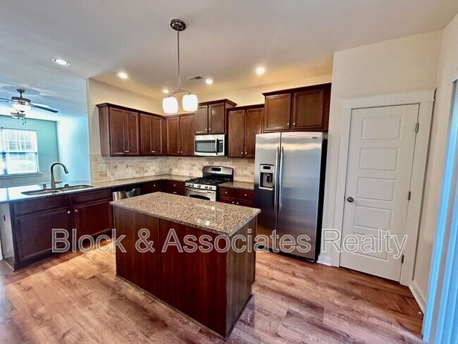 Foto del edificio - 7838 Allscott Way