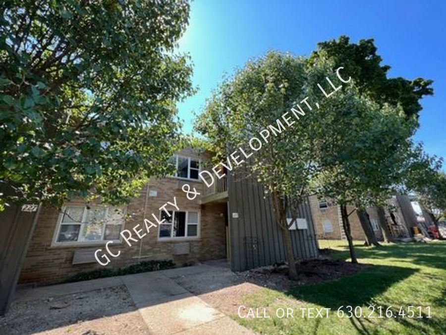 Foto principal - ***CRYSTAL LAKE / 1BRM- 1BTH / RESIDENT PA...