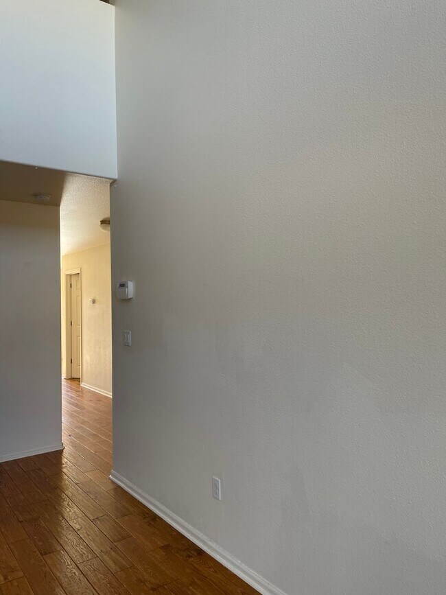 Foto del edificio - 3 Bedroom 3 Bath Town Home