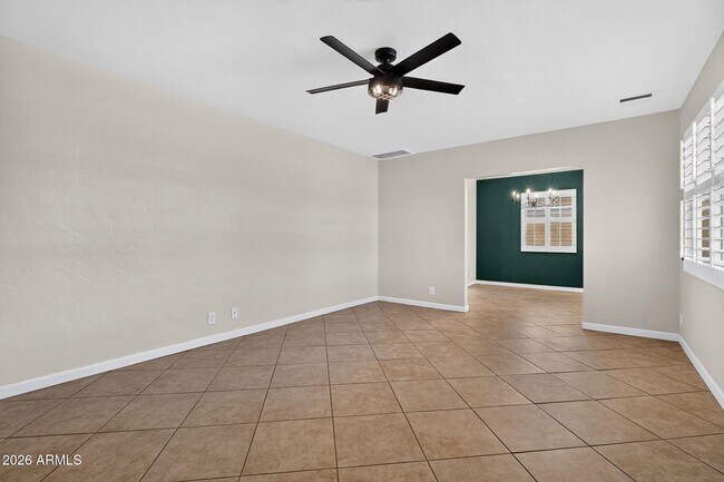 Building Photo - 1007 E Citrus Wy