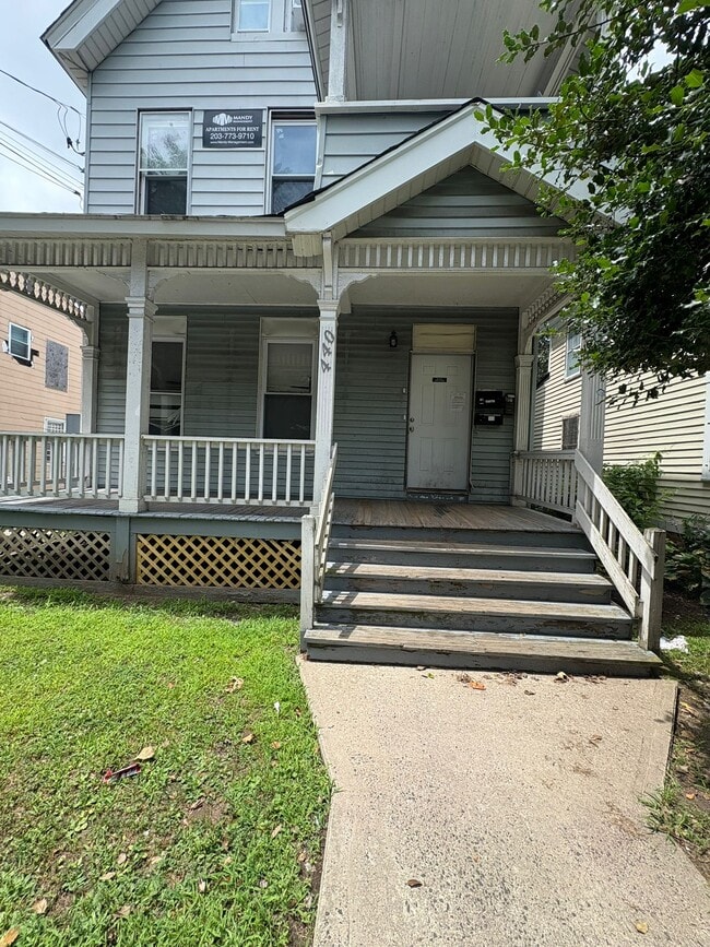 Building Photo - 440 Orchard St